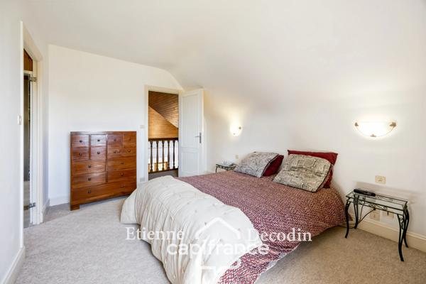 MAISON F7 À VENDRE - SAINT-RENAN (29) - CENTRE-VILLE - 225 M² HABITABLES - TERRAIN 1075 M² - DOUBLE GARAGE