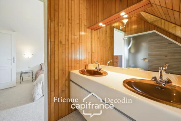 MAISON F7 À VENDRE - SAINT-RENAN (29) - CENTRE-VILLE - 225 M² HABITABLES - TERRAIN 1075 M² - DOUBLE GARAGE