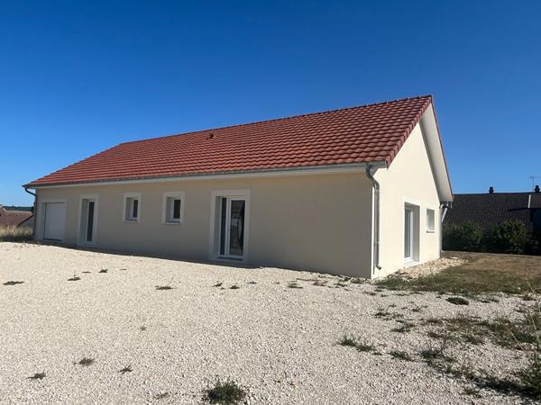 Maison neuve T5 SECTEUR BAR SUR AUBE Ref 183