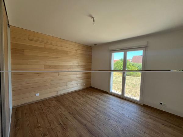 Maison neuve T5 SECTEUR BAR SUR AUBE Ref 183
