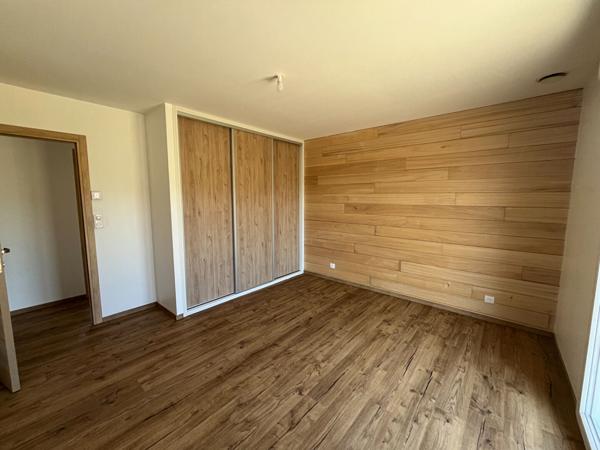 Maison neuve T5 SECTEUR BAR SUR AUBE Ref 183