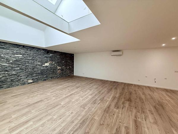 A VENDRE - Loft contemporain Angers - 5 pièces - 144 m2