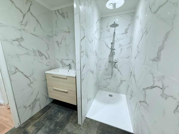 A VENDRE - Loft contemporain Angers - 5 pièces - 144 m2