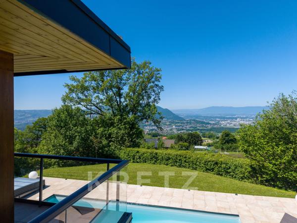 LUCINGES (74380) – SPLENDIDE PROPRIÉTÉ CONTEMPORAINE DE PRESTIGE DE 460 M² – VUE PANORAMIQUE ET PISC