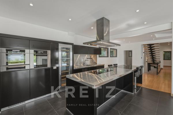 LUCINGES (74380) – SPLENDIDE PROPRIÉTÉ CONTEMPORAINE DE PRESTIGE DE 460 M² – VUE PANORAMIQUE ET PISC