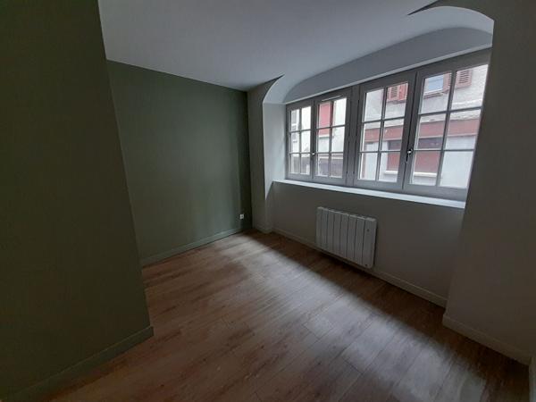 Appartement Thiers 2 pièce(s) 26 m2
