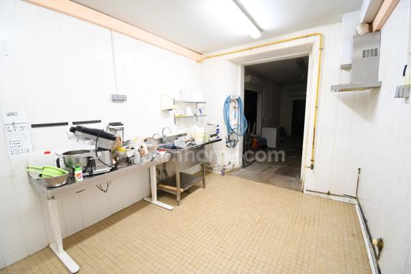 MAISON 130m2 + 125M2 A EXPLOITER - 2 GARAGES + 70M2 - IDEALE GRANDE FAMILLE, INVESTISSEURS, ARTISANS, COMMERCANTS