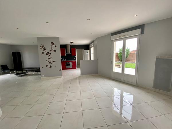 PAVILLON PLAIN PIED - 4 CHAMBRES - 114 m² - MEUBLEE