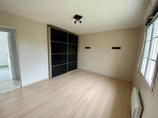 PAVILLON PLAIN PIED - 4 CHAMBRES - 114 m² - MEUBLEE