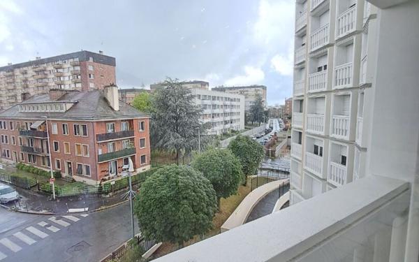 Appartement à louer    3 pièces •  Villemomble