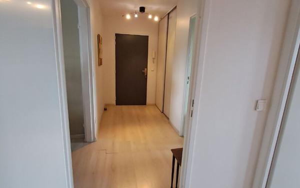 Appartement à louer    3 pièces •  Villemomble