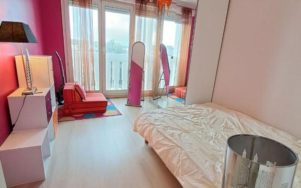 Appartement à louer    3 pièces •  Villemomble