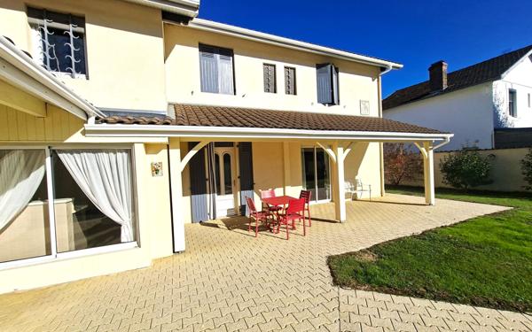 Maison à vendre    5 pièces •  Dax