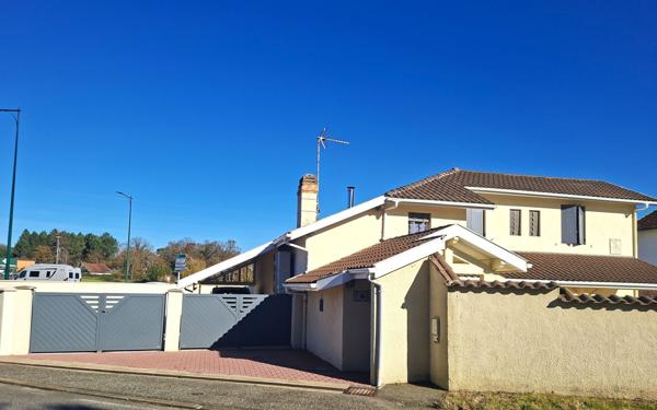 Maison à vendre    5 pièces •  Dax