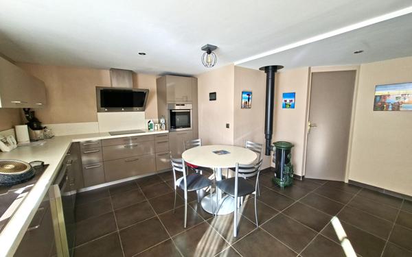 Maison à vendre    5 pièces •  Dax