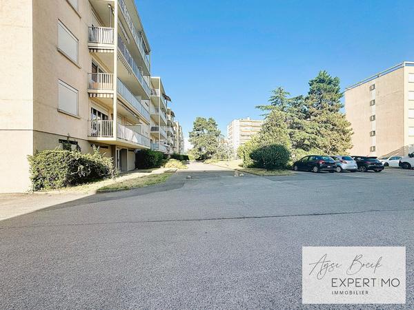 Romans-sur-Isère (26100) **À vendre à Romans-sur-Isère centre– Appartement T4 lumineux avec parc et stationnement sécurisé**