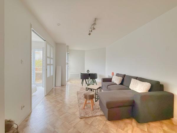 Appartement T2 lumineux avec extérieur et stationnement – Angers Quartier Madeleine