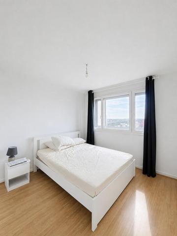 Charenton-Le-Pont, Quai des Carrières, Appartement 3 pièces de 70 m²