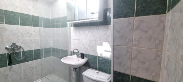 APPARTEMENT/MAISON MITOYENNE  - 1 CHAMBRE -BEL EXTERIEUR