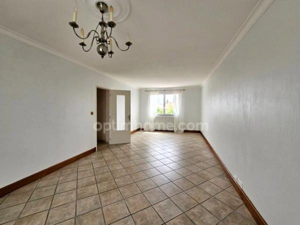 🏡 Maison familiale de 100 m² — 4 chambres & Jardin de 550 m² à LA COURONNE (16)