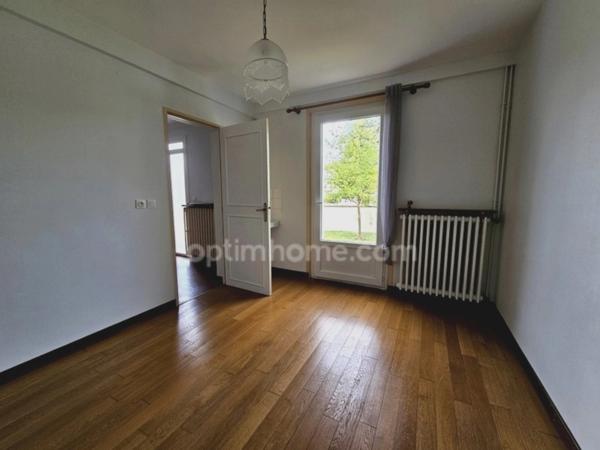 🏡 Maison familiale de 100 m² — 4 chambres & Jardin de 550 m² à LA COURONNE (16)