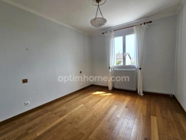 🏡 Maison familiale de 100 m² — 4 chambres & Jardin de 550 m² à LA COURONNE (16)