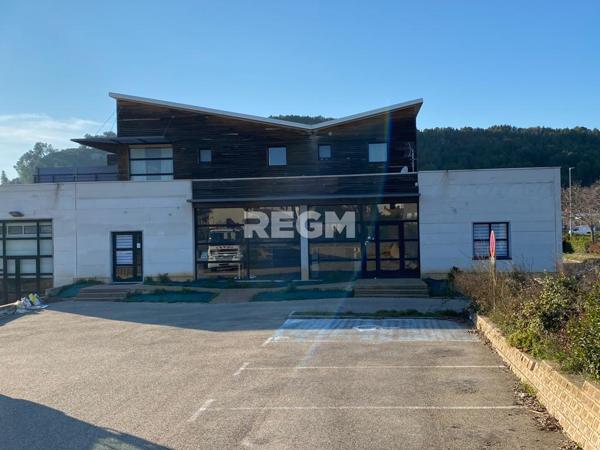 Beaucaire (30300) Location 450m² , 4000 € HC à Beaucaire 30300