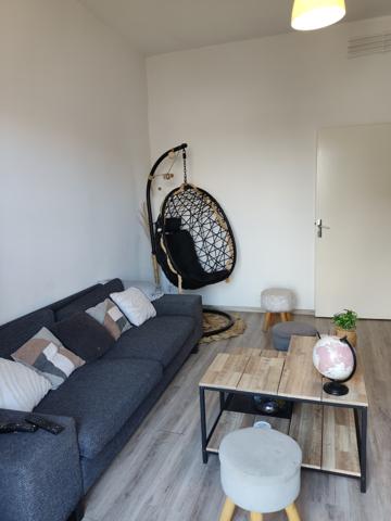 NARBONNE Proche Avenue Gambetta grand F3 en bon état de 72.12 m²