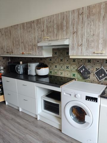 NARBONNE Proche Avenue Gambetta grand F3 en bon état de 72.12 m²