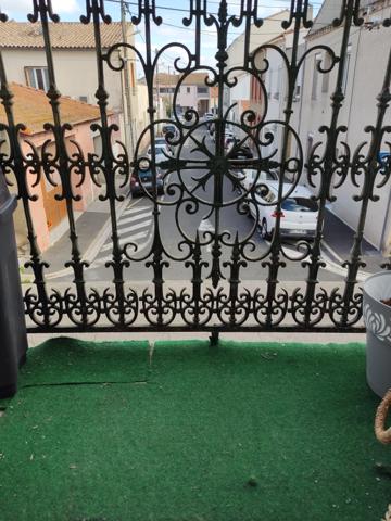 NARBONNE Proche Avenue Gambetta grand F3 en bon état de 72.12 m²