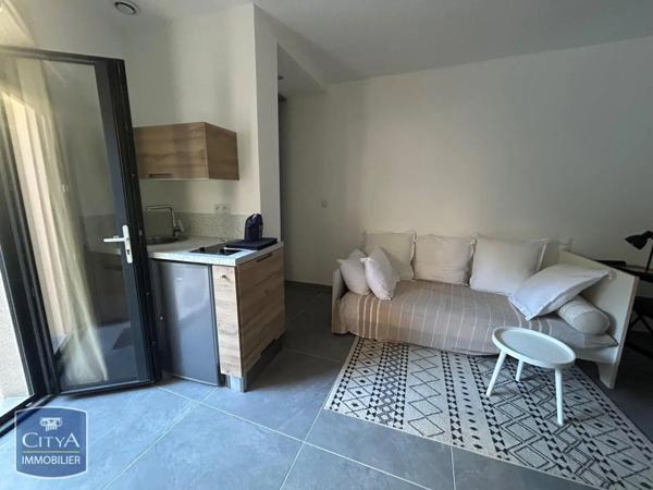 Location appartement 1 pièce de 18.29m²
