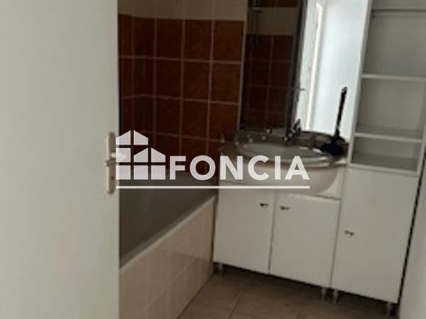 Location Appartement 2 pièces 42.94 m² - 4,5,6,7,9,11 RUE DOM LOBINEAU Quimper 29000