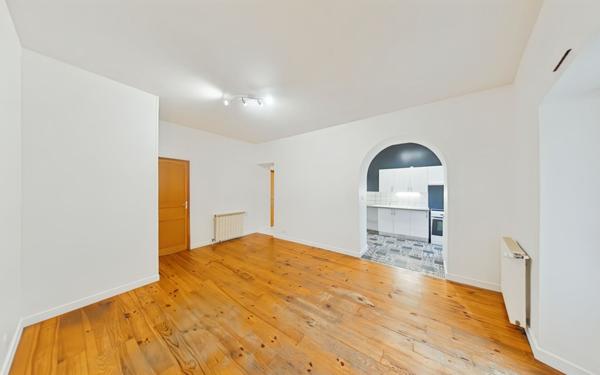 Appartement à louer    3 pièces • 51,45 m2 Valence