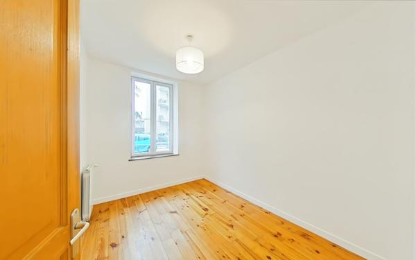 Appartement à louer    3 pièces • 51,45 m2 Valence