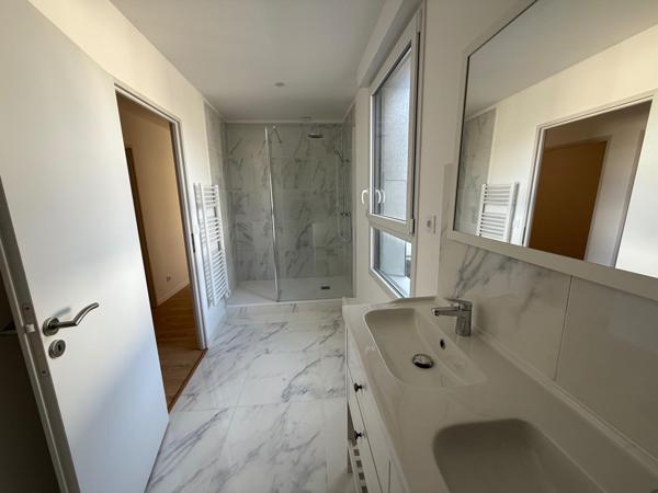 Maison entièrement rénovée – 171 m² – 4 chambres – Angers