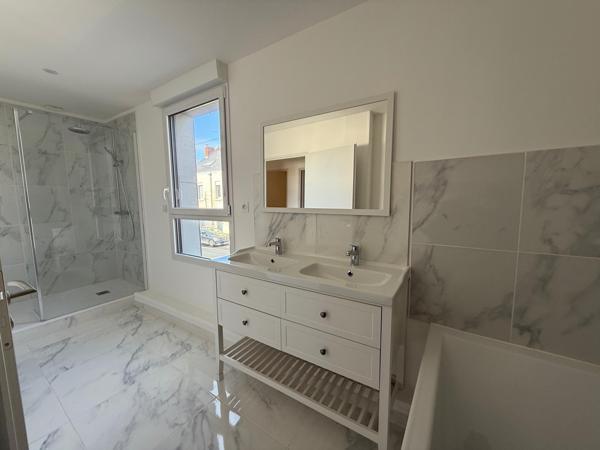 Maison entièrement rénovée – 171 m² – 4 chambres – Angers