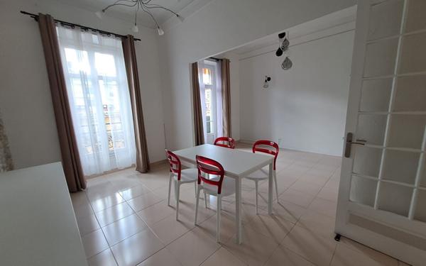 Appartement à louer    2 pièces • 62,25 m2 Nice