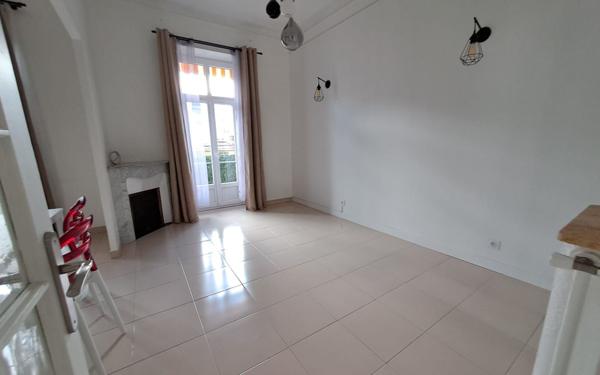Appartement à louer    2 pièces • 62,25 m2 Nice