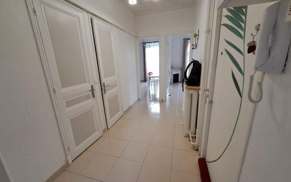 Appartement à louer    2 pièces • 62,25 m2 Nice