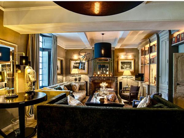 Maison 15 pièces - 700 m² Bien prestige