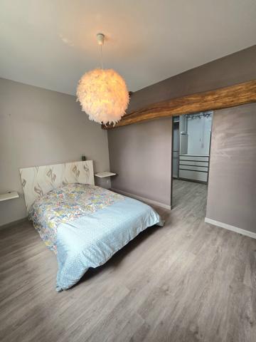 Maison
         5 pièces
        - 158 m² Exclusivité 292 500 € *