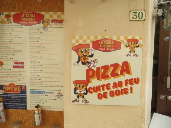 PIZZERIA au feu de bois/RESTAURANT au coeur du centre ville de RIEZ LA ROMAINE (04), PAYS du VERDON