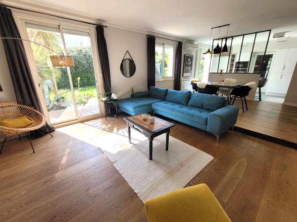 Belle maison 5 chambres et 2 bureaux au bourg de Treillières