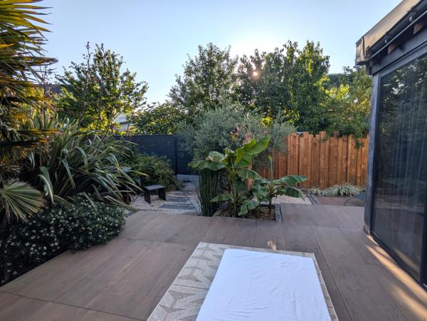 Belle maison 5 chambres et 2 bureaux au bourg de Treillières