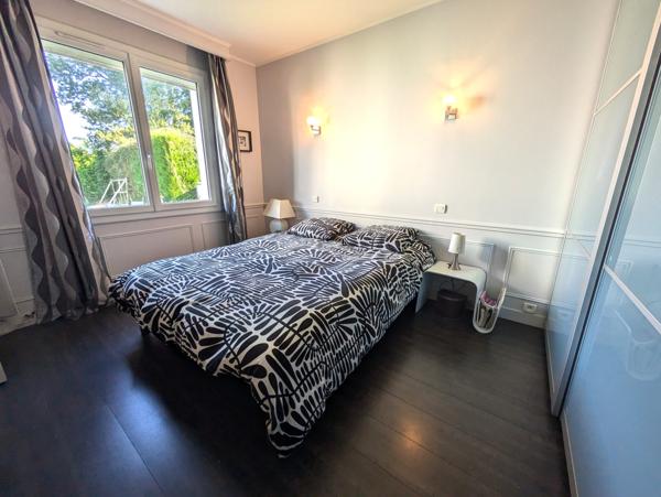 Belle maison 5 chambres et 2 bureaux au bourg de Treillières