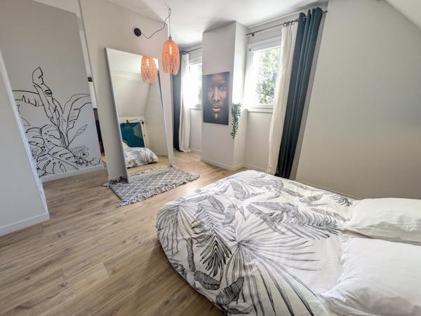 Belle maison 5 chambres et 2 bureaux au bourg de Treillières