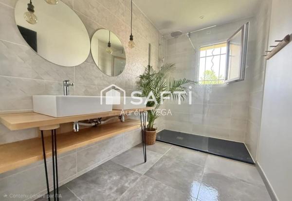 Maison récente de plain-pied avec logement indépendant