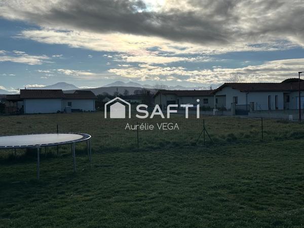 Maison récente de plain-pied avec logement indépendant