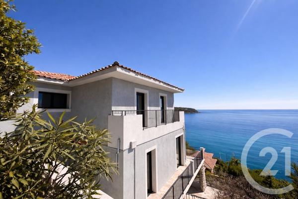 Maison à vendre  10 pièces - 210 m2 ROQUEBRUNE CAP MARTIN - 06