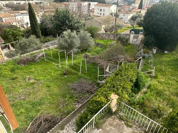 Maison en pierre + terrain constuctible et piscinable (865 m2)